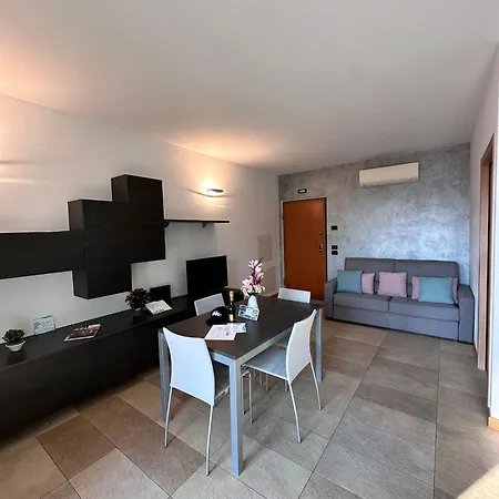 Casa Smeraldo - Light Blue *